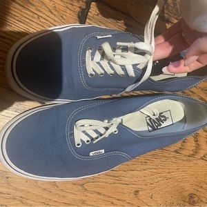 Men’s blue vans
